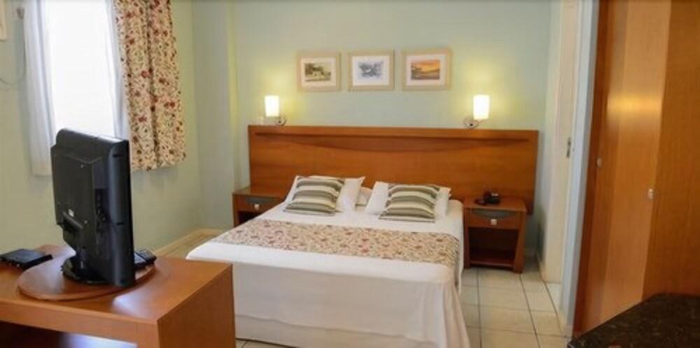 Summit Montese Tower Hotel Resende Esterno foto
